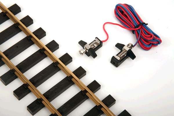 PIKO Power Clamps connected to PIKO Track with PIKO Digital System